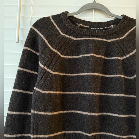Banana Republic Merino Wool Blend Sweater Dolman Sleeve M Chocolate Stripe Yak - Picture 5 of 10